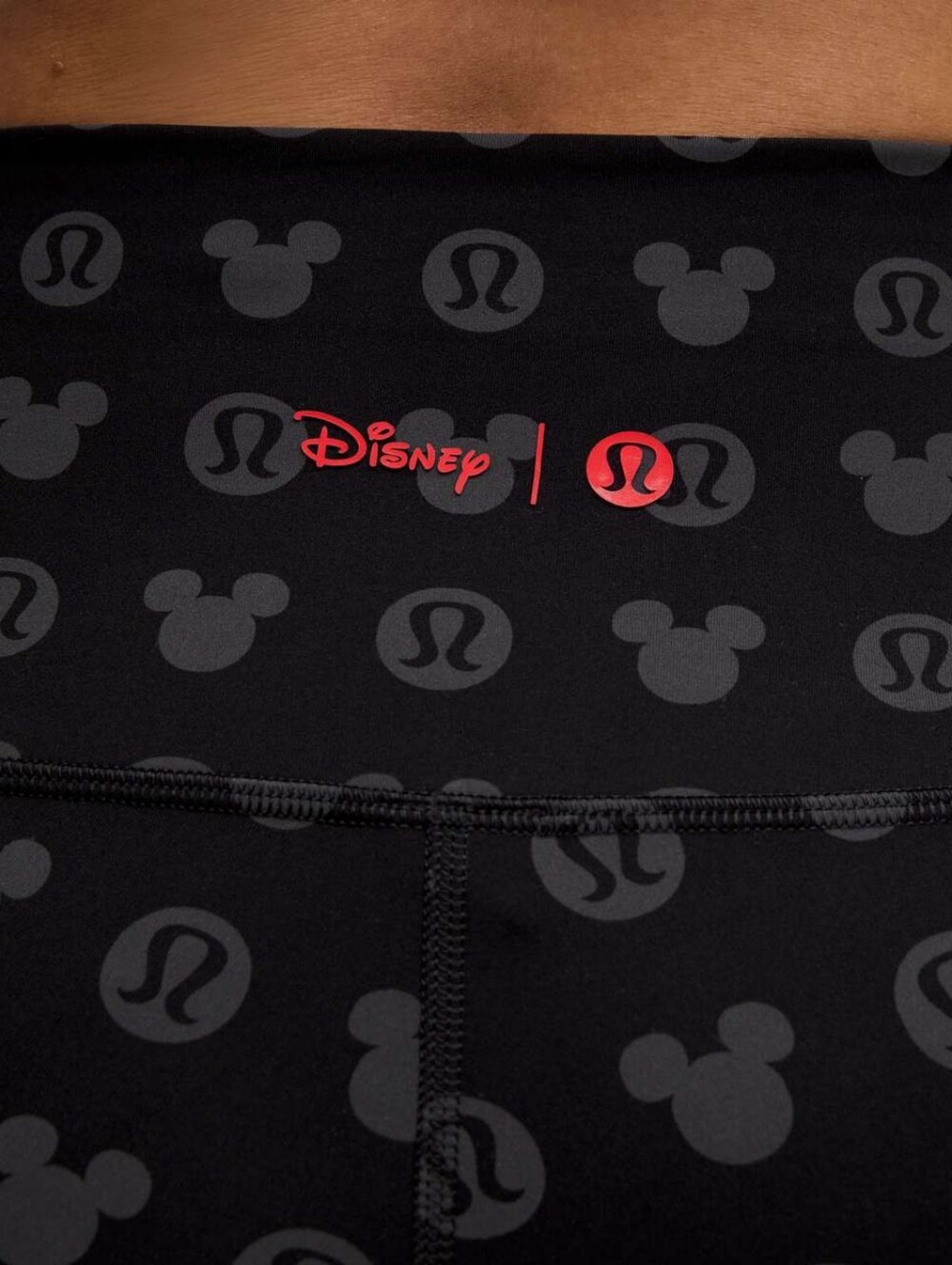 Disney x Lululemon *Wunder Train High-Rise Tight 25" size 6 NWT - Picture 3 of 9